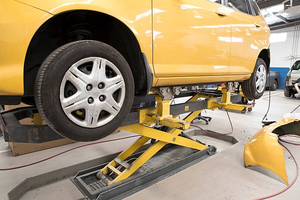 imgi_46_motor-car-on-hoist